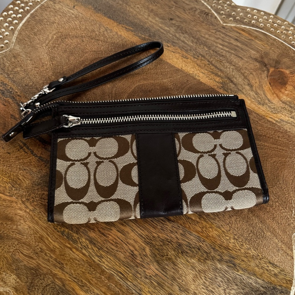 Coach Wristlet Coin Purse Wallet Designer Retro y2k 90’s 2000’s feminine - Picture 6 of 10